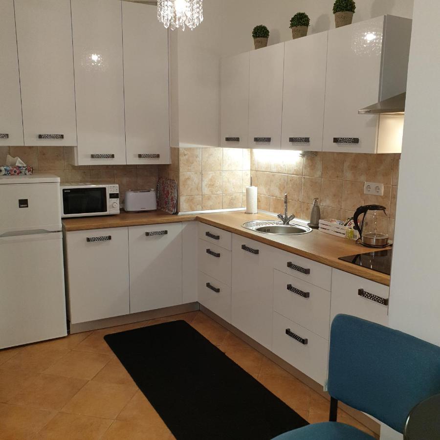 Paradise Apartman Miskolc Esterno foto