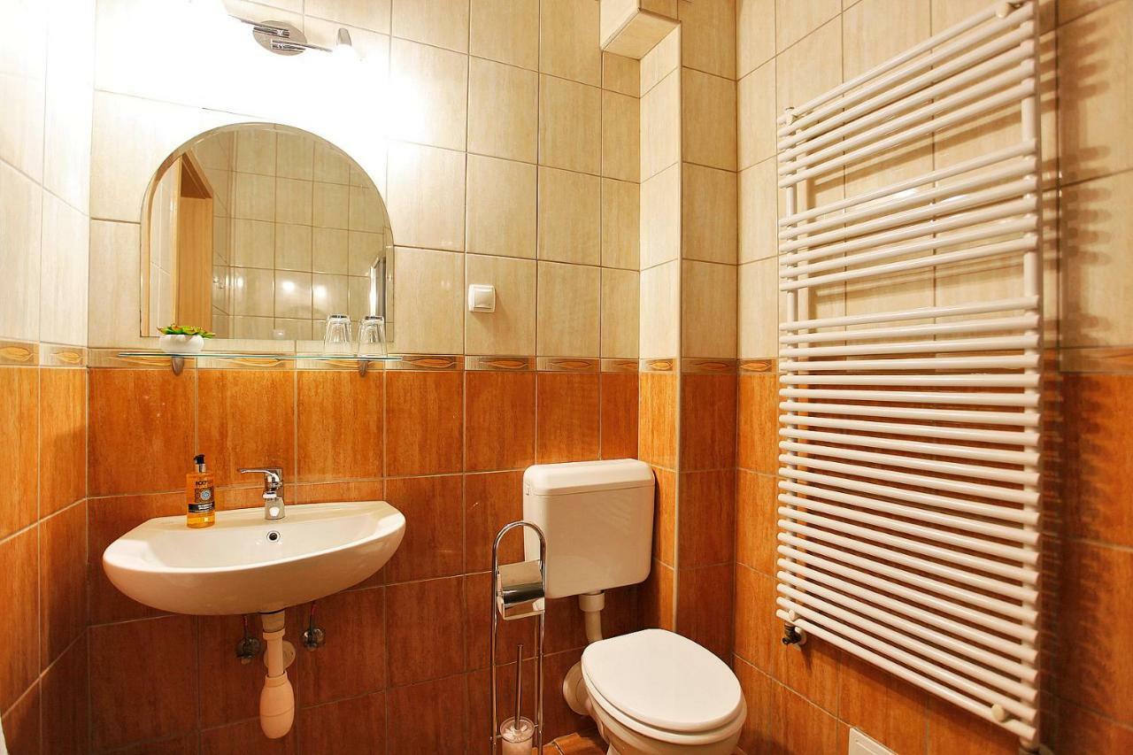Paradise Apartman Miskolc Esterno foto