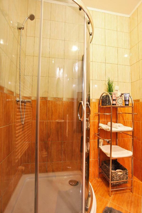 Paradise Apartman Miskolc Esterno foto